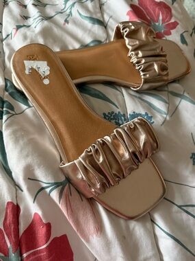 Nordstrom Metallic Rose Gold Ruched Slide Sandals